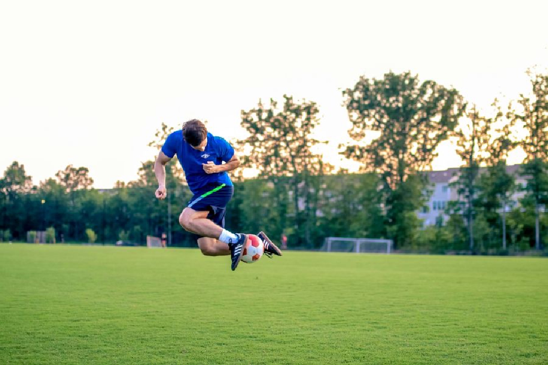 images/football_trick.jpg